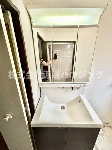 東大阪鴻池元町テラスハウス　の洗面所