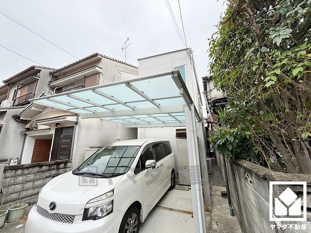 尼崎市西難波町2丁目の外観|シンプルで飽きのこない設計が、暮らしに余白をもたらします。