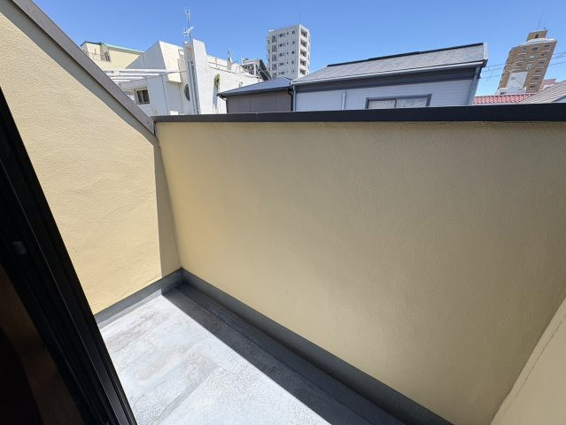 田中町3丁目　貸家のバルコニー