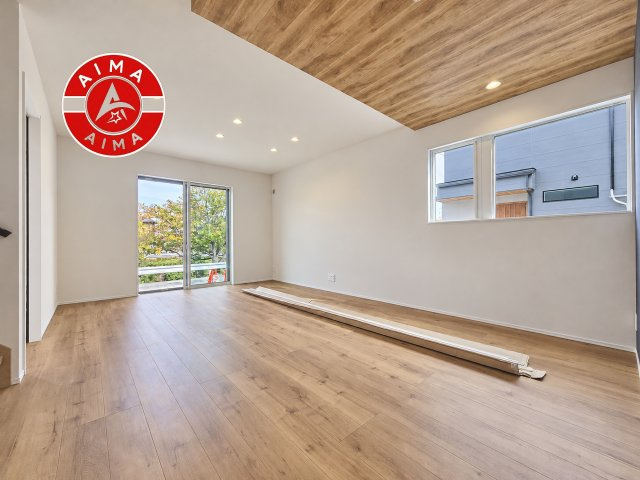 福岡市城南区長尾4丁目第3-6棟（4号棟）の居間・リビング|多くの時間を過すことになるリビングだからこそ、いつも穏やかな空間・解放感が味わえ毎日が充実します。