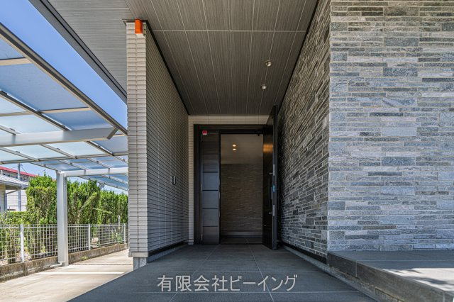 水戸市白梅3丁目　戸建の玄関