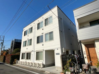 ★白い外観が特徴的な物件です★