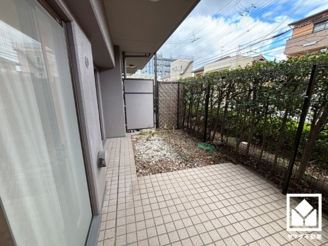 エンゼルクレッセ西難波のバルコニー