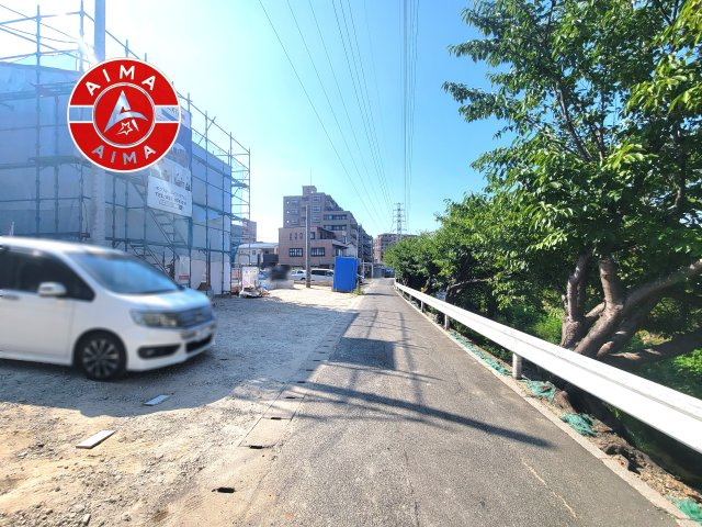福岡市城南区長尾4丁目第3-6棟（5号棟）の外観|前面道路含む現地の写真です。