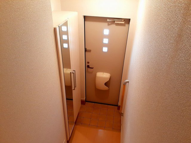 メゾン　ララリの玄関|落ち着いた玄関です