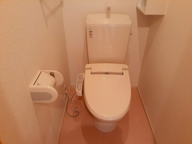 メゾン　ララリのトイレ|清潔感のあるトイレです
