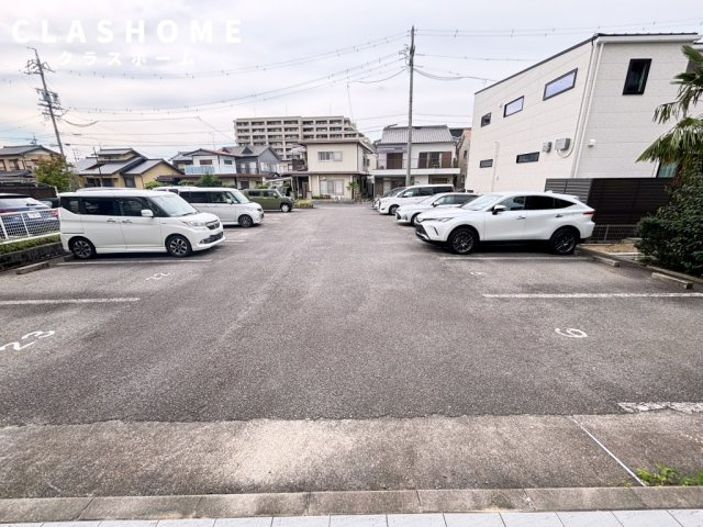 美華Ⅴ　　刈谷市近郊の賃貸はクラスホーム刈谷店の駐車場