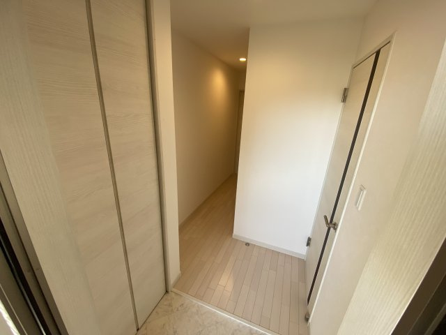 【玄関】 | セレニティ桜之町東A棟