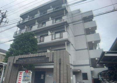 【構造・工法・仕様】 | ワコーレ相武台前 | ＳＲＣ造は強度や耐震性の面でもRC造と比べて優れています。そのため、10階建以上の高層または超高層マンションなどの建築にも多く採用されています。柱や梁などのサイズが小さくても高い耐震性を確保できます。