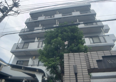 【内装】 | ワコーレ相武台前 | 共有部分は、住民なら誰もが使える設備のこと。例えば駐車場やエレベーター、インターネット設備、セキュリティ設備などがあります。他にも、マンションの廊下・外部階段やエントランス・ゴミ置き場などがあります。