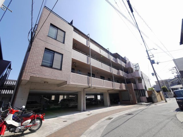 藤原マンションの外観