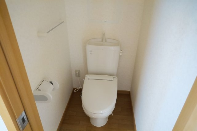 グランデオスのトイレ|コンパクトで使いやすいトイレです
