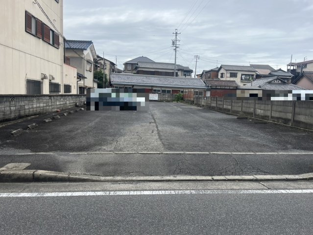 名張市栄町の外観