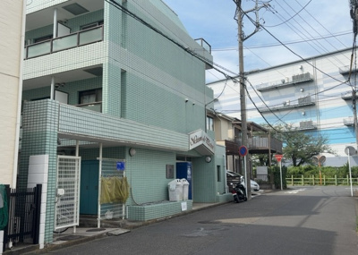 【外観】 | メゾン・ド・プレーヌ | マンションの外観は非常に重要なポイントです！外観の善し悪しは資産価値に大きな影響を与えます。外観のいいマンションを購入することで、高値で売却がしやすく、買い手が見つかりやすいというメリットがあります。