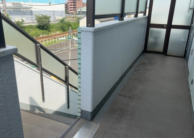 【内装】 | メゾン・ド・プレーヌ | 共用部分は、一棟の建物に住む区分所有者全員が共同で所有するとし、共用部分の管理、補修などは、区分所有者で形成される管理組合が行います。個人の判断で勝手に変更することはできませんので覚えておきましょう。