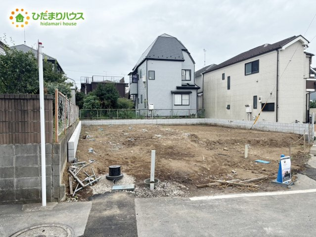 流山市東初石4185②　新築戸建　1号棟　の駐車場|接道：西側8ｍ公道