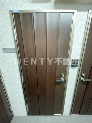 【玄関】 | シャンテ西六郷 | 明るい玄関です
