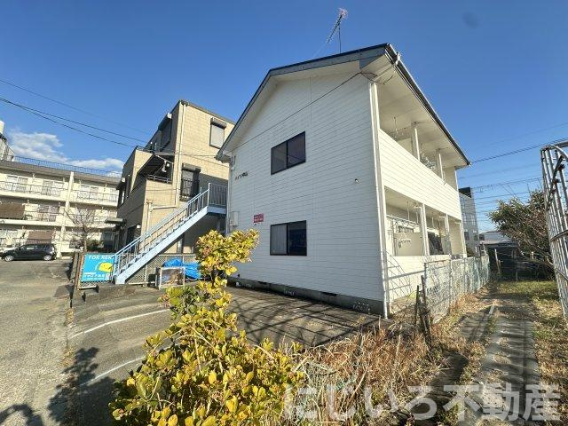 ハイツ中山の外観