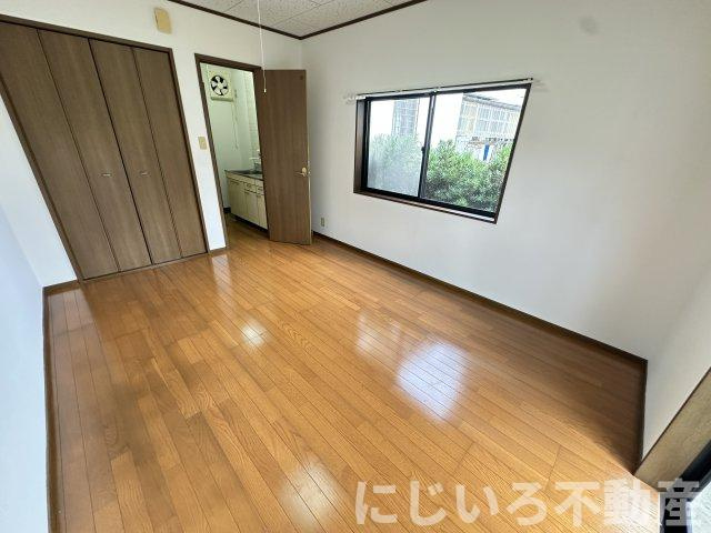 ハイツ中山の居間・リビング
