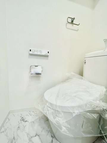 日商岩井碑文谷マンションのトイレ|2026.07.11撮影

現地ご見学希望・資料請求などお気軽にお問い合わせ下さい！
03-5990-5201