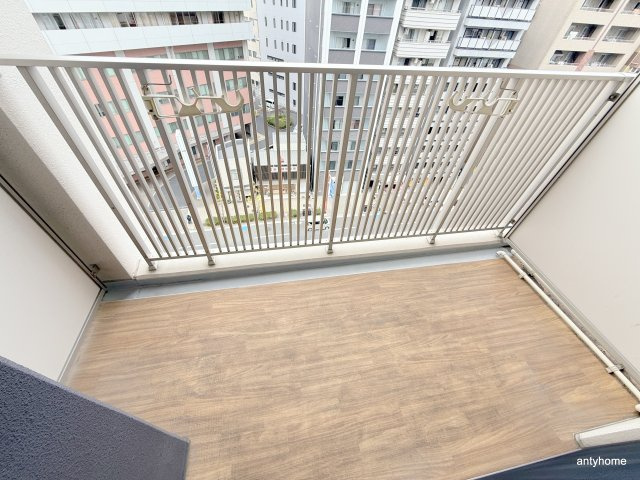 エステムコート阿波座プレミアムのバルコニー