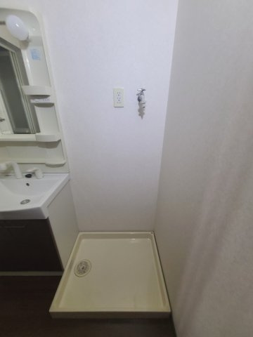 ファイニーの洗面所|洗濯機置場