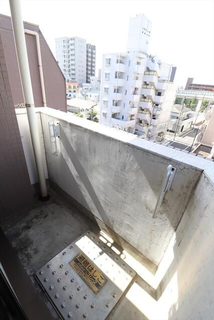 ブルックス　４０５号室のバルコニー