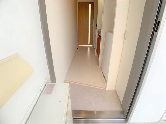レオパレス東合川Ⅱの玄関|設備・仕様は号室により異なる為、現況を優先致します。