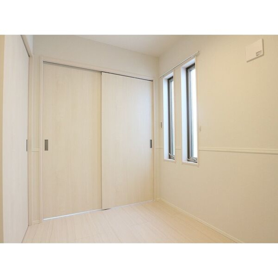 【寝室】Grandtic Roxa