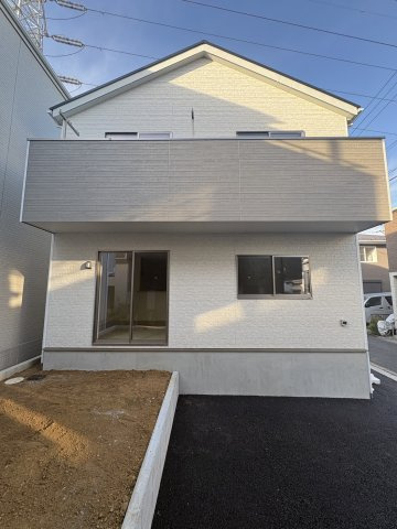 三郷市　戸ケ崎1丁目　新築戸建　全1棟の駐車場|施工例です
