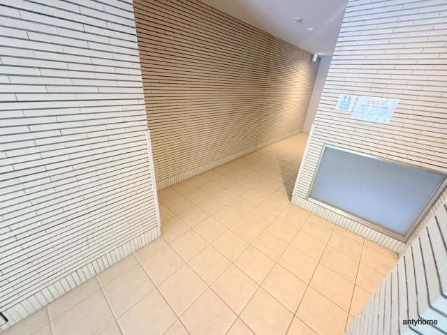 フェールヴィル阿波座　仲介手数料無料のロビー