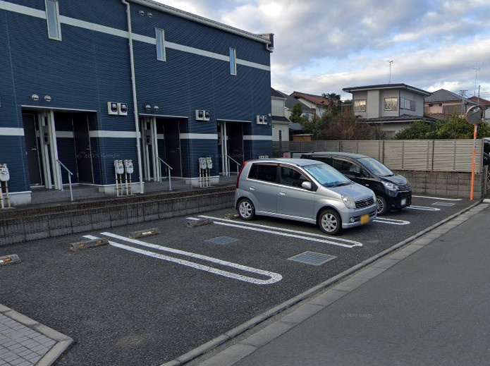 レオネクストサンルベール向原の駐車場