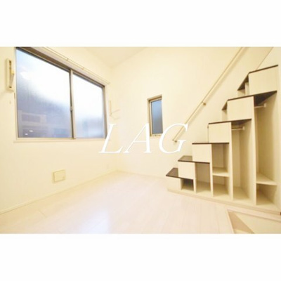 【居間・リビング】 | ハーモニーテラス千住緑町 | 洋室のお部屋です。