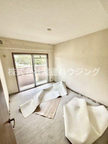 フォレスト箕面の洋室