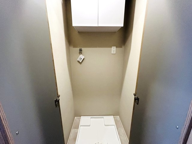 2,000万円以下で叶うマイホーム生活♪学校も近く、ファミリーにもGOODな立地◎住めば都が叶う『保土ケ谷グリーンタウンＦ棟』リノベーションのランドリースペース