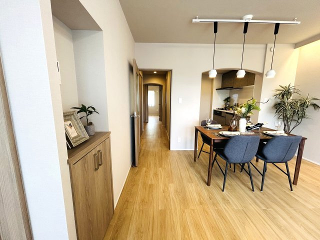 2,000万円以下で叶うマイホーム生活♪学校も近く、ファミリーにもGOODな立地◎住めば都が叶う『保土ケ谷グリーンタウンＦ棟』リノベーションの居間・リビング|使いやすいリビングです