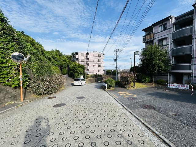 2,000万円以下で叶うマイホーム生活♪学校も近く、ファミリーにもGOODな立地◎住めば都が叶う『保土ケ谷グリーンタウンＦ棟』リノベーションの周辺