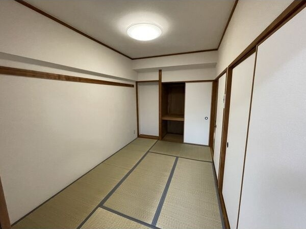 アメニティ雁道の和室