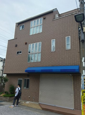 ティアラ岡本の周辺