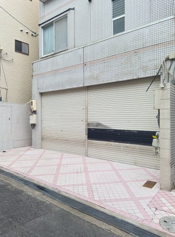 ティアラ岡本