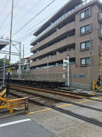 ティアラ岡本の周辺
