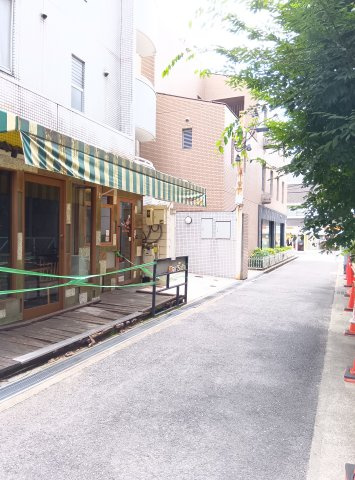 ティアラ岡本