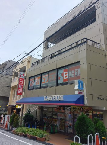 ティアラ岡本の周辺