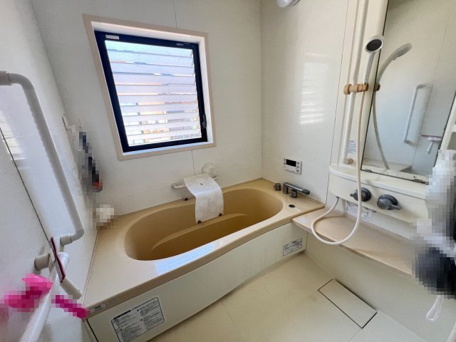 【安心の鉄筋カーポート2台分】最新トイレ＆エアコン完備！小城市小城町　3LDKの平屋住宅の浴室