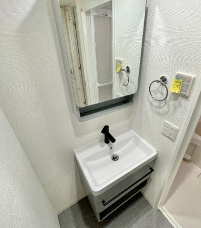 セレニテ新大阪プリエ の洗面所