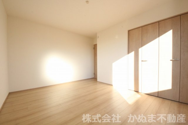 ハートフルタウン鹿沼市幸町1丁目新築の子供部屋|〇洋室〇
２F　東側5.25帖の洋室です。