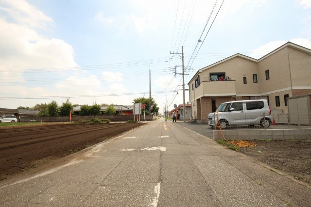 ハートフルタウン鹿沼市幸町1丁目新築の前面道路含む現地写真|〇前面道路〇
南東前面道路：公道　幅員4.0ｍ　（南東方向）2026.7.9撮影