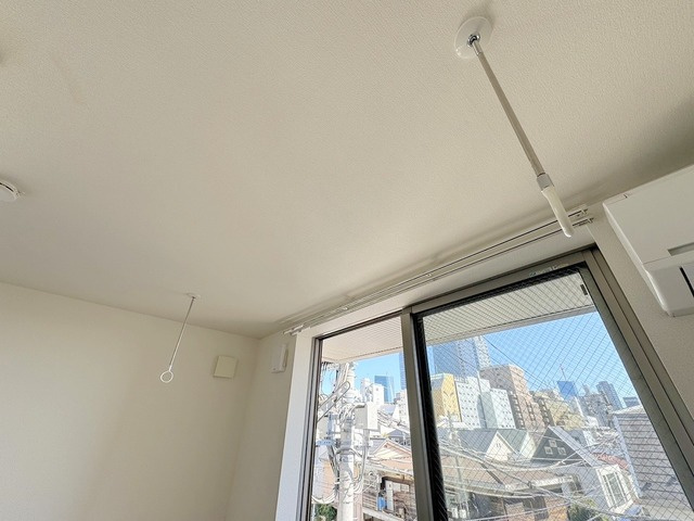 クレセール南青山のその他|★室内物干しフック★