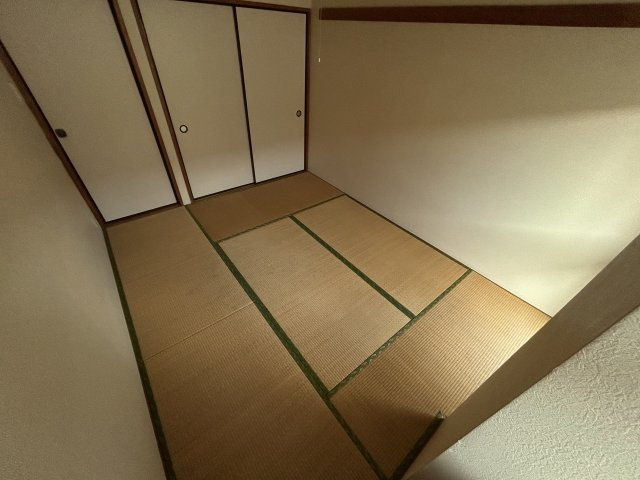ジュネスシマムラの内装