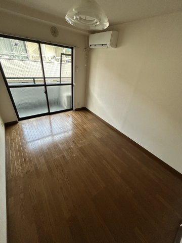 ジュネスシマムラの洋室|スタンダードな洋室です